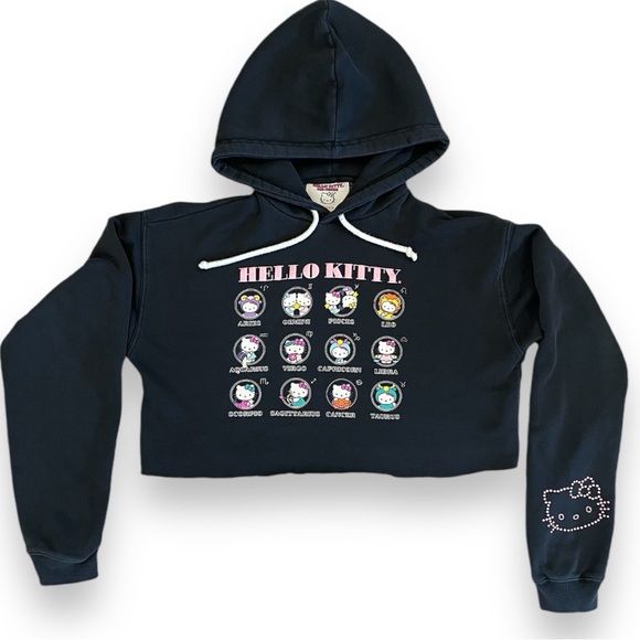Hello Kitty Astrology Graphic Crop Hoodie - Picture 3 of 7